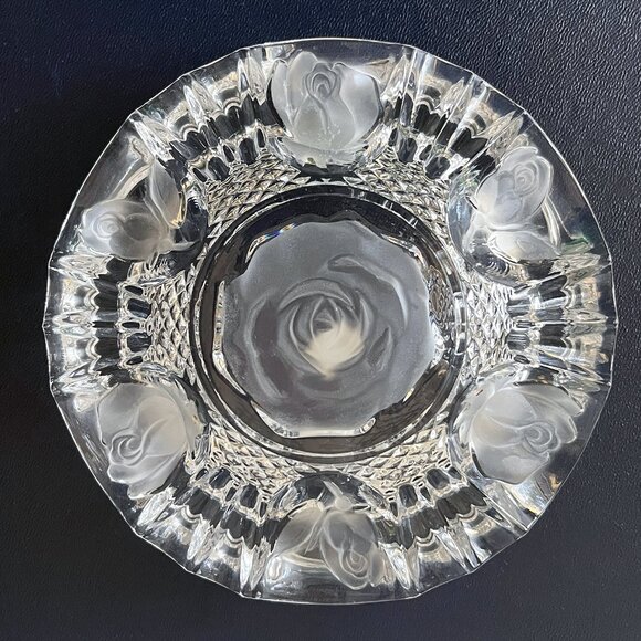 Vintage Studio Nova Glass Ashtray Winter Rose Frosted Floral 7" Large Japan - Picture 4 of 4